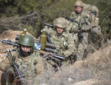 Συρία: Μάχες χωρίς προηγούμενο ανάμεσα σε φιλοτουρκικές ένοπλες ομάδες στην Αφρίν - 25 νεκροί (βίντεο)